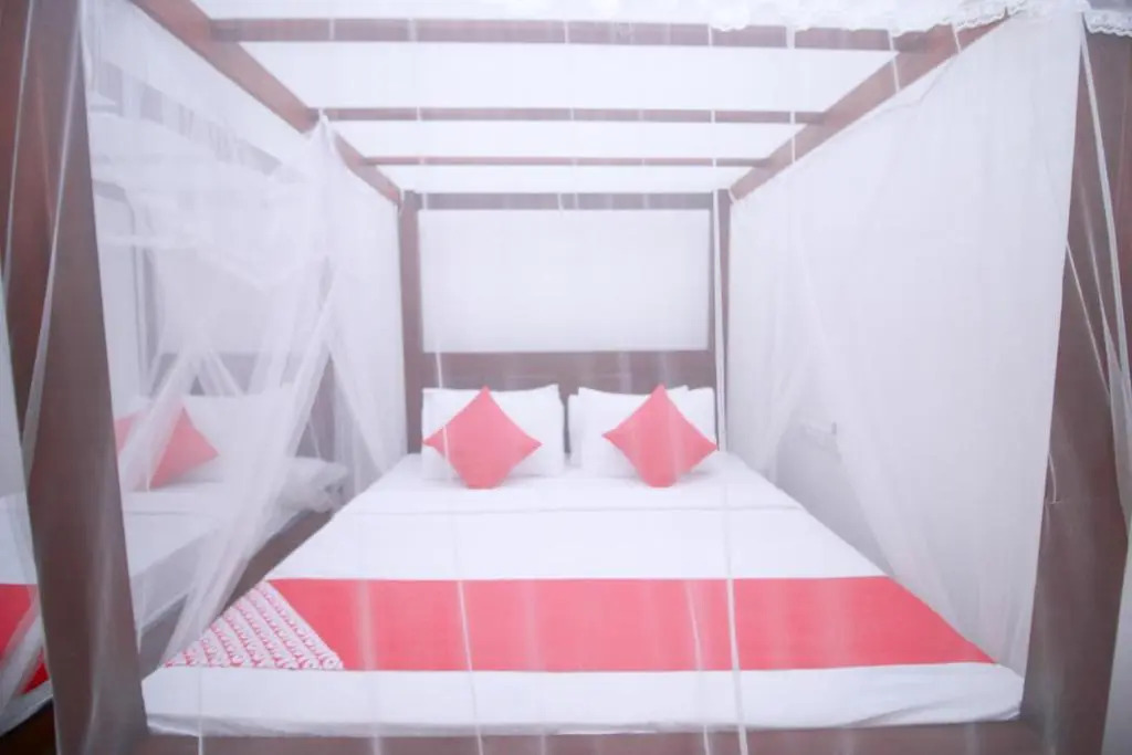 Hotel Romaya
