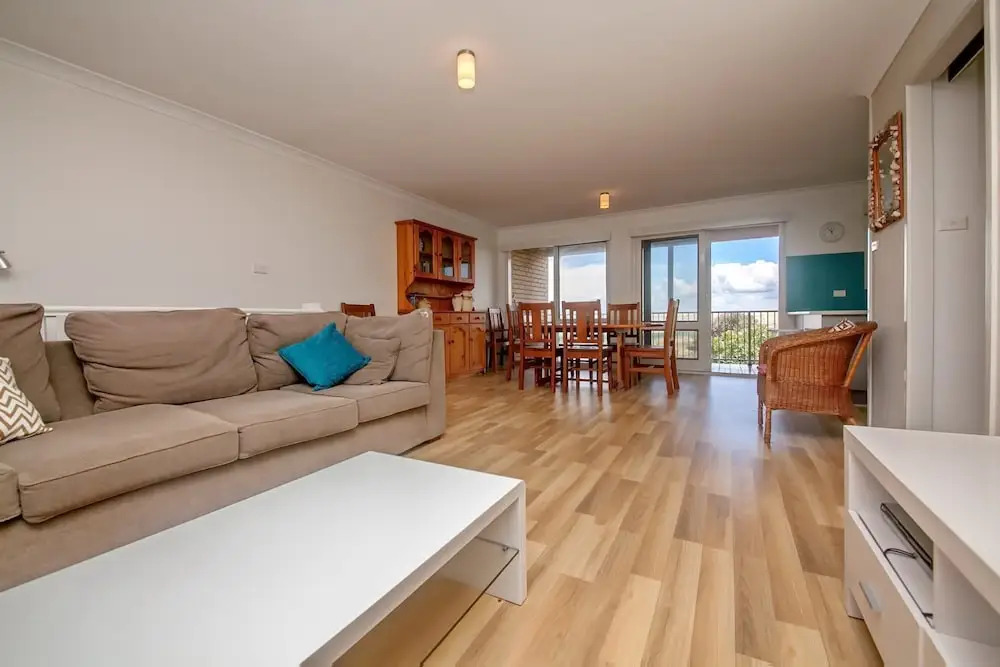 Ocean Avenue, 55