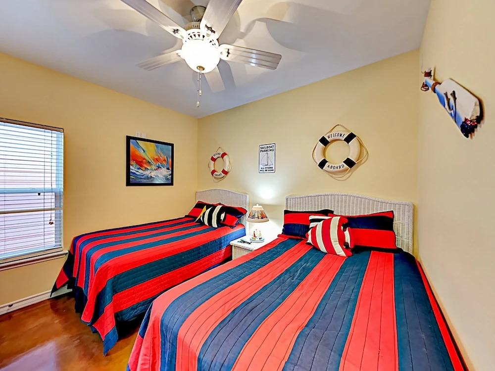 Sail Away Coastal Port Aransas Condo by RedAwning