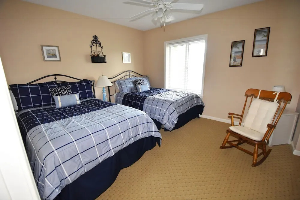 North Tower Apartment 207