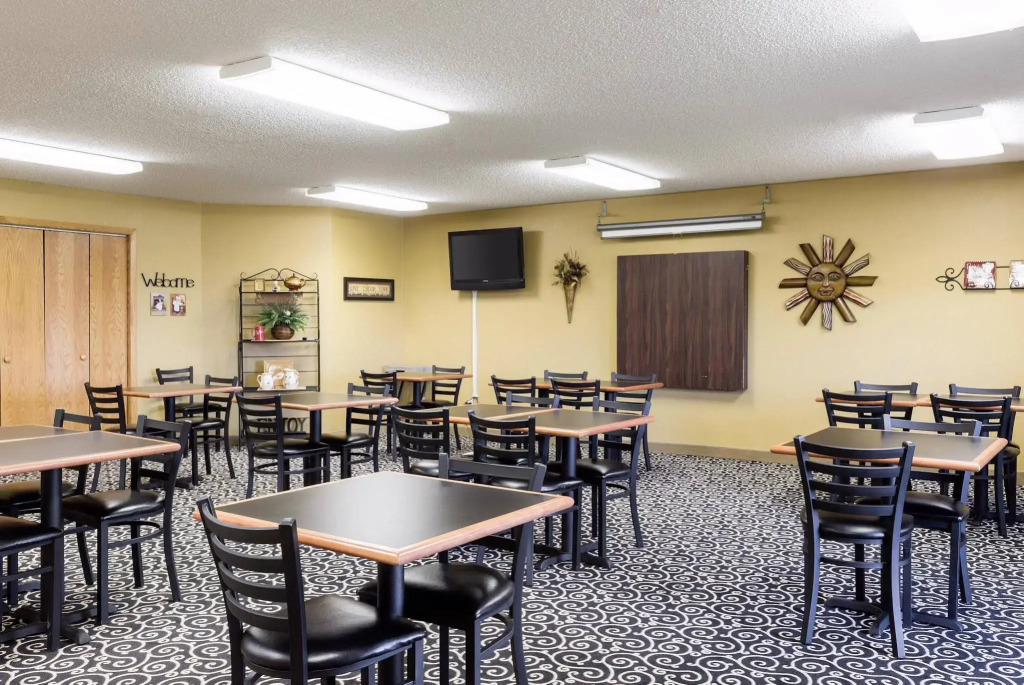 Quality Inn & Suites Watertown near Prairie Lakes Ice Arena