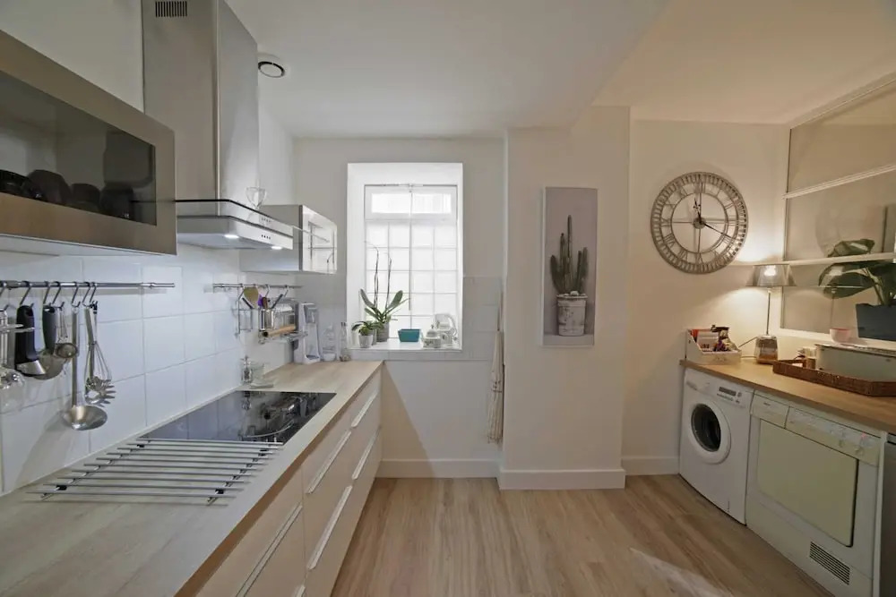 Spacious T3 of 150m2 - Place des Quinconces