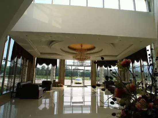 Phoenix Mountain Holiday Hotel