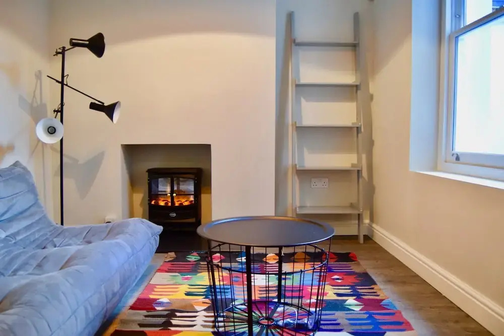 Spacious 1 Bedroom Flat With Garden
