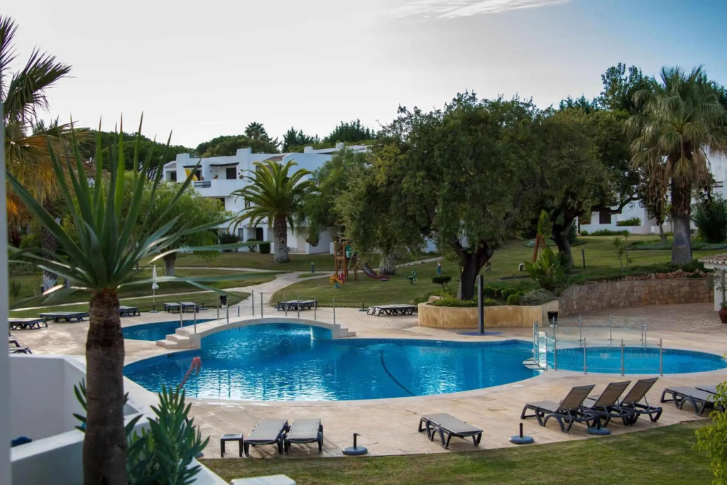 Beach House Apartment by Stay-ici, Algarve Holiday Rental