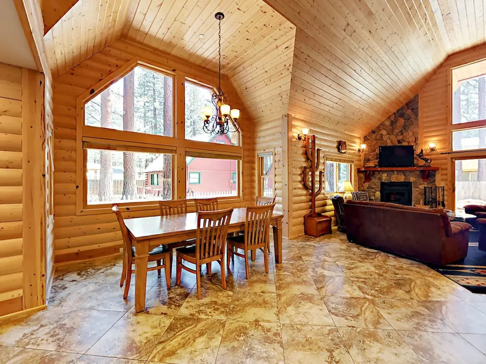 3522 Deer Ln Cabin - 4 Br cabin by RedAwning