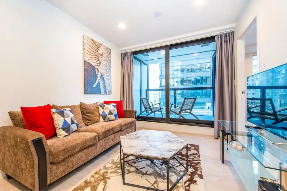 JHT - 2 BRM Apartment Level 5, Opposite to SkyTower