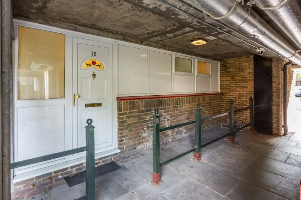 2 Bedroom Flat In Hammersmith Near The Thames