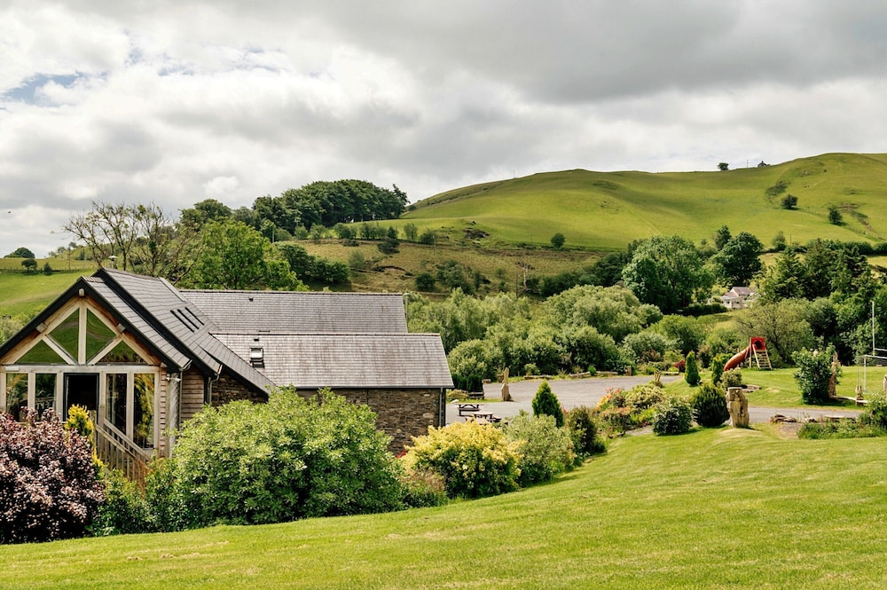 Barn in Wales With Swim Spa & Scenic Views