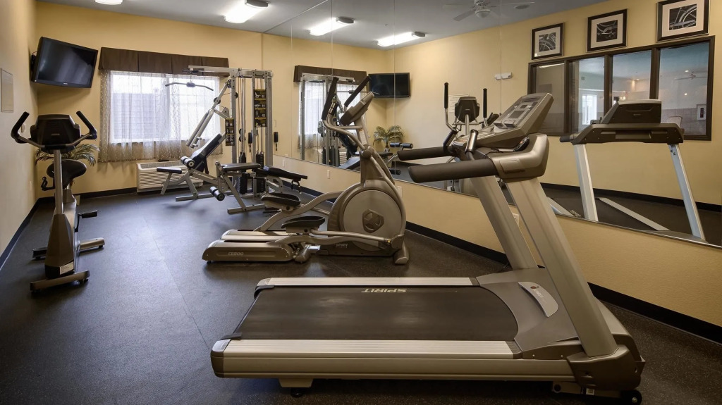Best Western Plus Seminole Hotel & Suites
