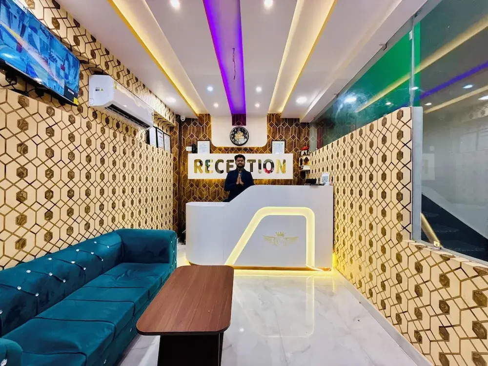 Hotel Golden Crystal Best Hotel in kankarbagh Patna