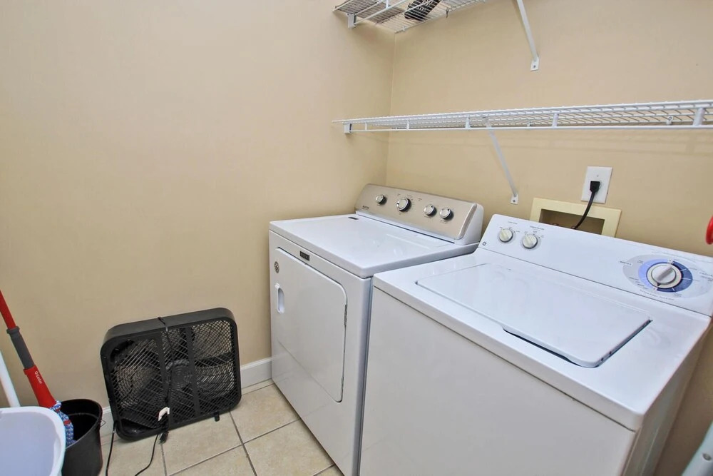 Seawind 1302 by Youngs Suncoast