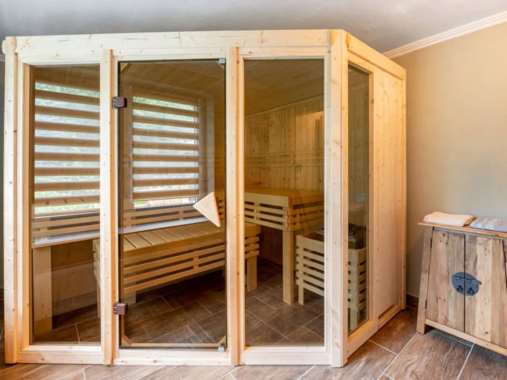 Wellness & Wirlpool-Oase am Wald - Waldferienhaus Dunja in Oybin