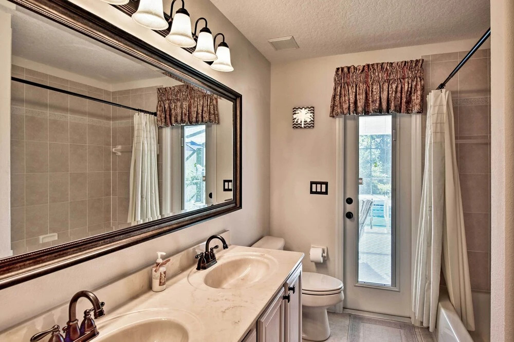 12 Mi to Disney: Home w/ Pool & Spa in Clermont
