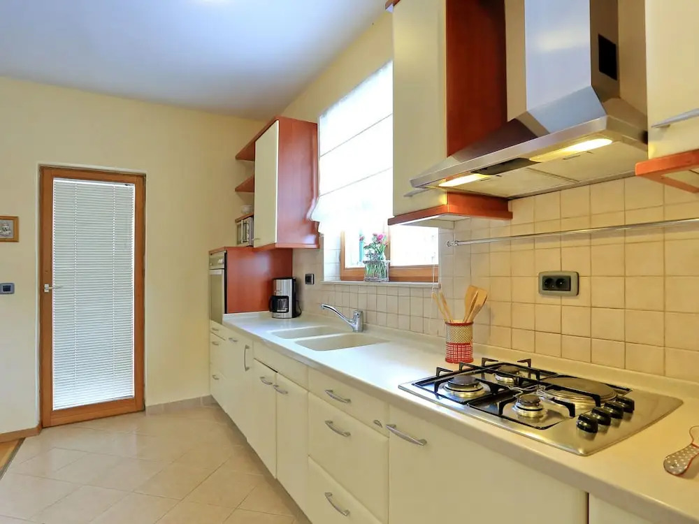 Luxurious Villa in Zadar With Swimming Pool