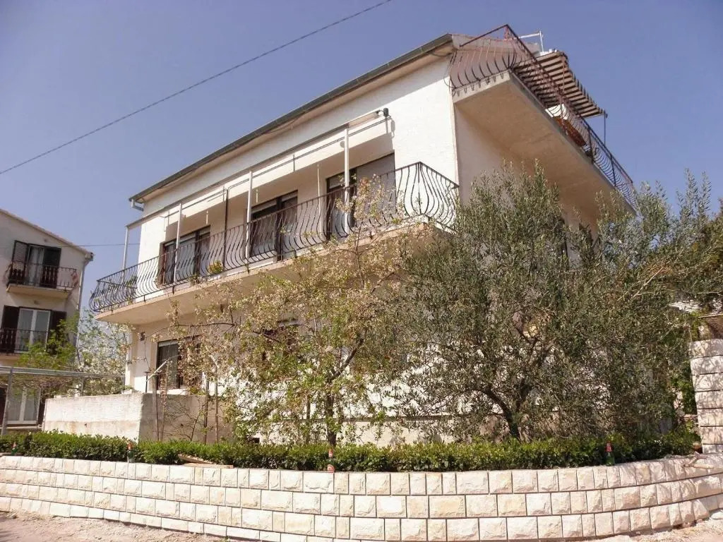 Apartments Jerimih - 120 m from sea