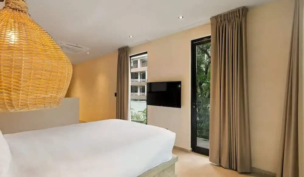 Ocean Breeze Loft Steps Away From Hotel Zone