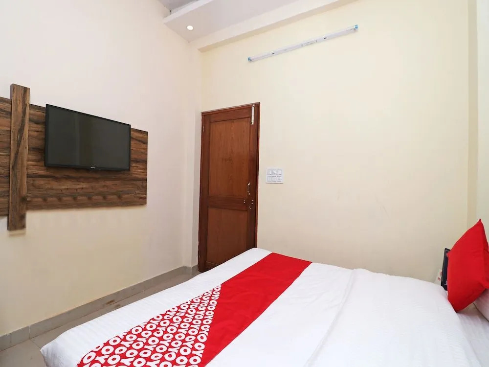 OYO 14251 Green View Doon