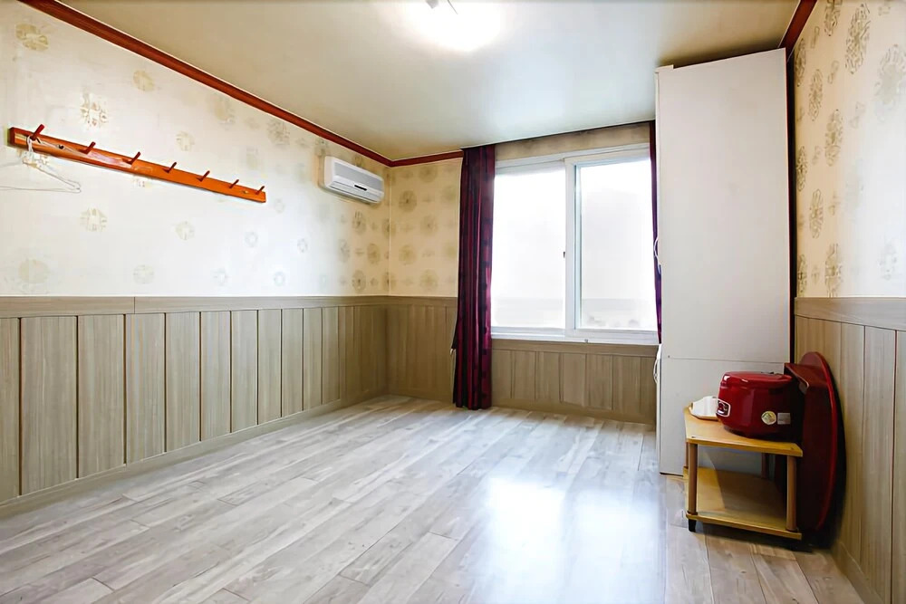 Seokcho Hometown Lodge Pension