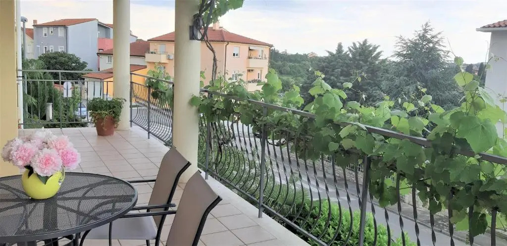 Apartment Majoran