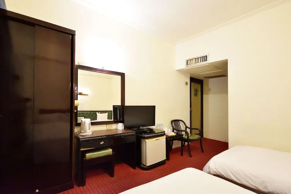 Yuan Shin Hotel