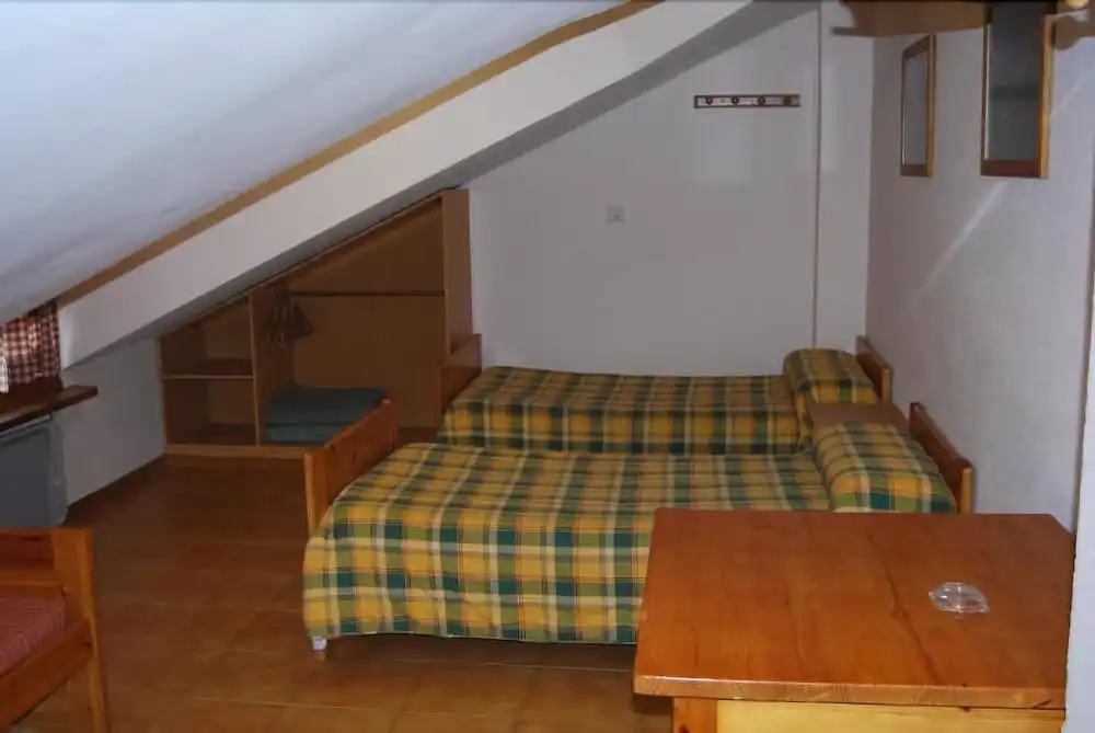 Apartamentos Midi 3000