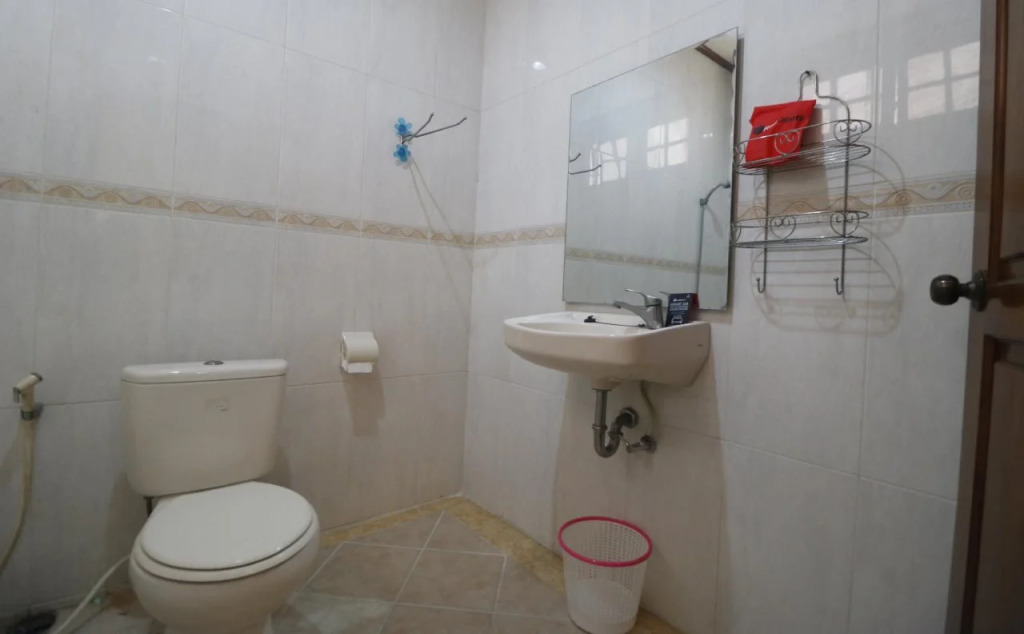 Urbanview Hotel Syariah Near Gelora Delta Sidoarjo