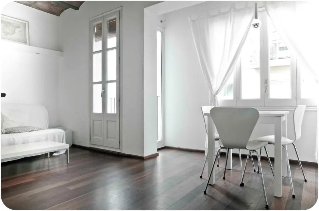 Barceloneta Suites Apartments Market