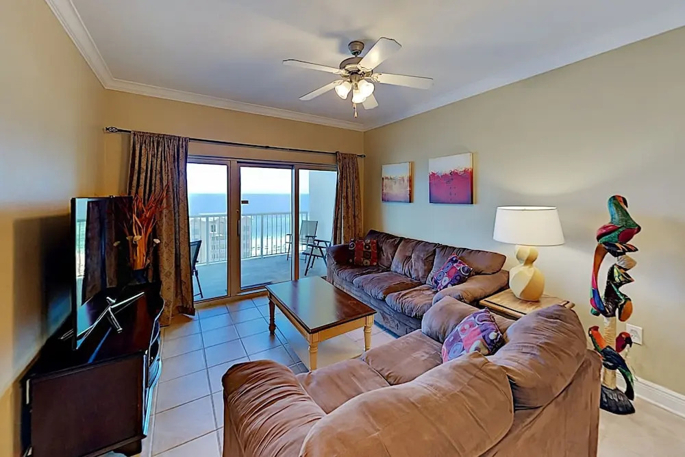 All-suite Gulf-front Getaway W/ Pools & Gym 2 Bedroom Condo