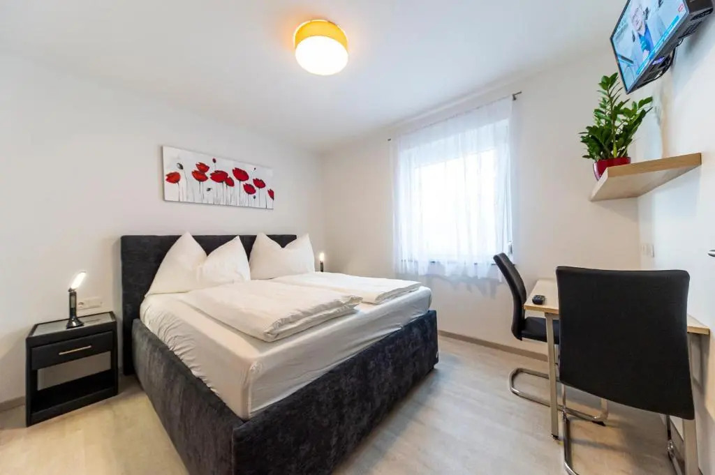 Zeltweg-Rooms