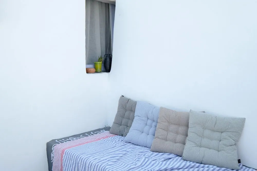 DeltaMi Santorini