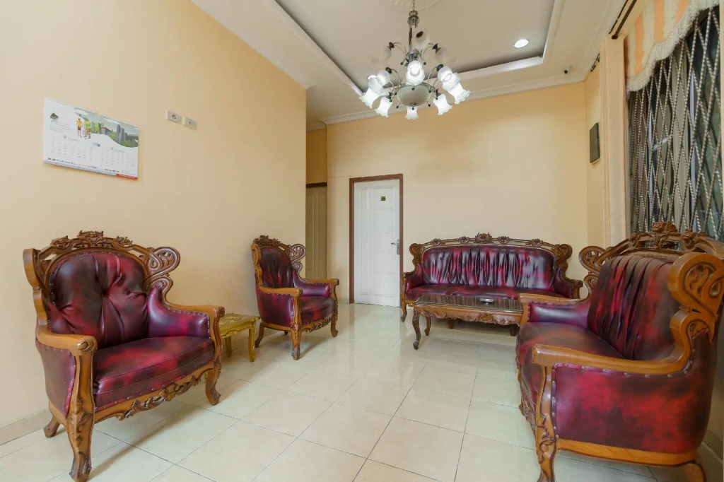 RedDoorz Syariah near Palembang Square Mall 3