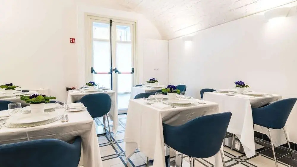 Cafe Bleu Relais