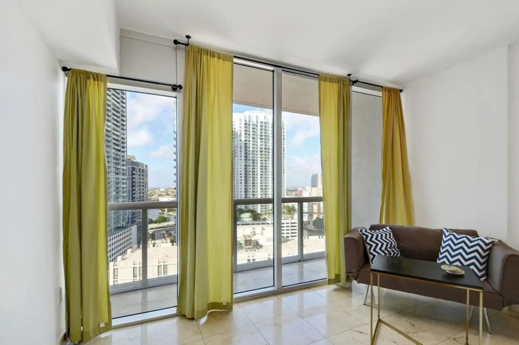 Bright Studio in Brickell by Sonder