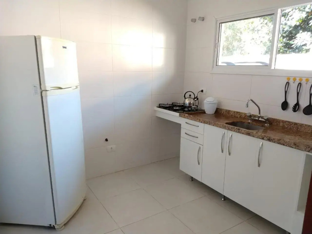 Casa Curitiba 120m² (1 Suíte e 2 Quartos) com garagem em condomínio