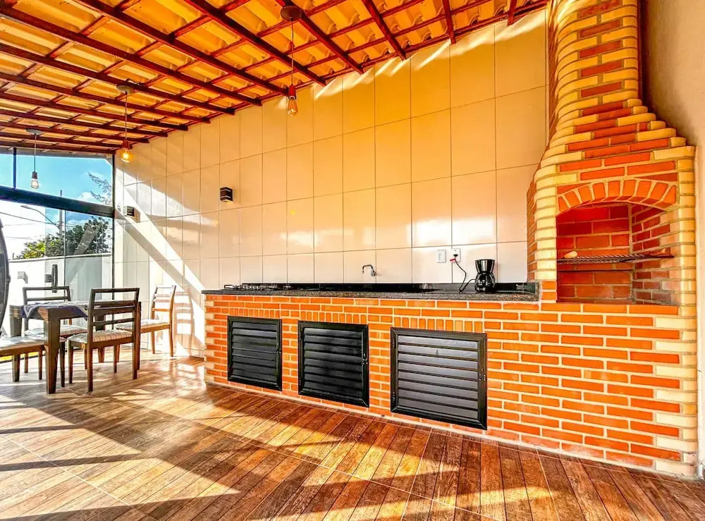 Casa a Poucos Metros da Praia do Coral - Cabo Frio