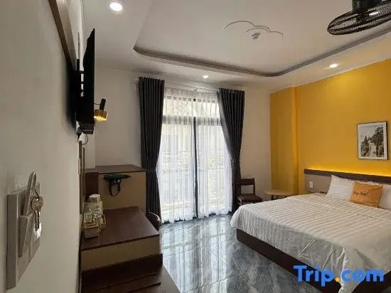 Spring II Hotel