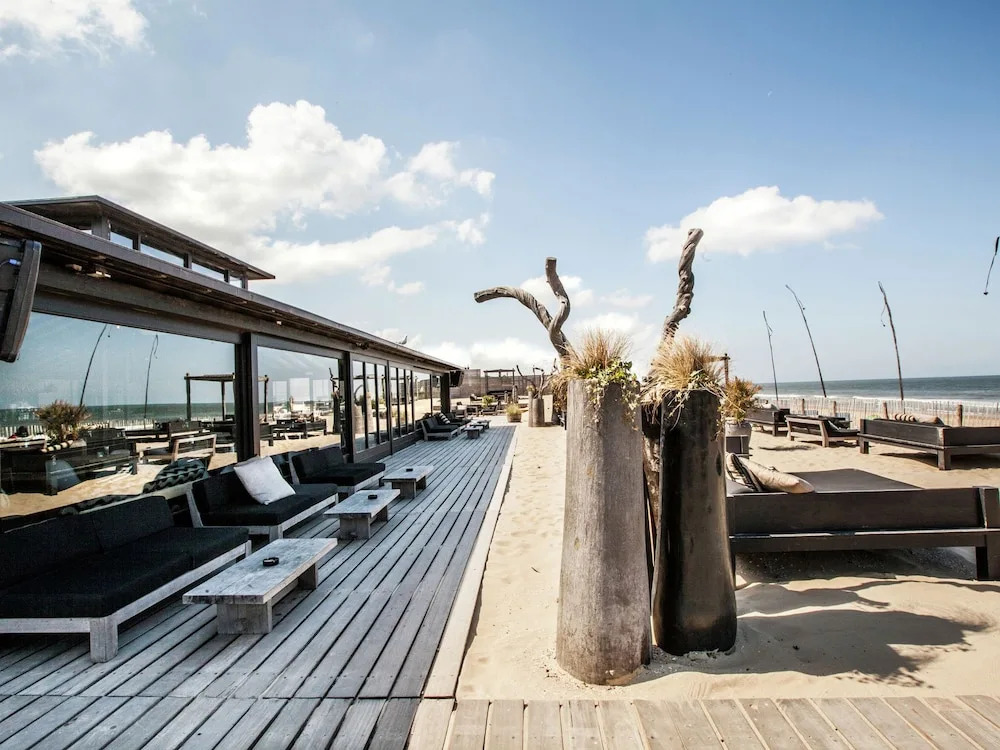 Nice Lodge With two Bathrooms, 100 m. From the sea