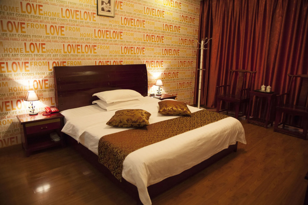 Mount Emei Happy Hotel