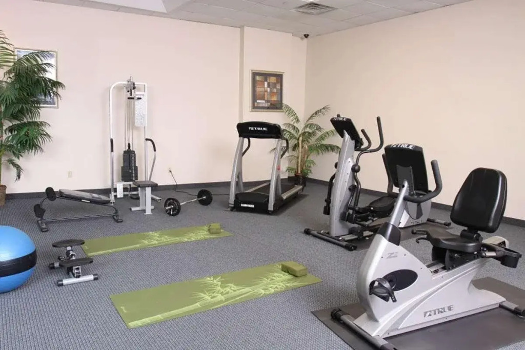 Marco LaGuardia Hotel & Suites