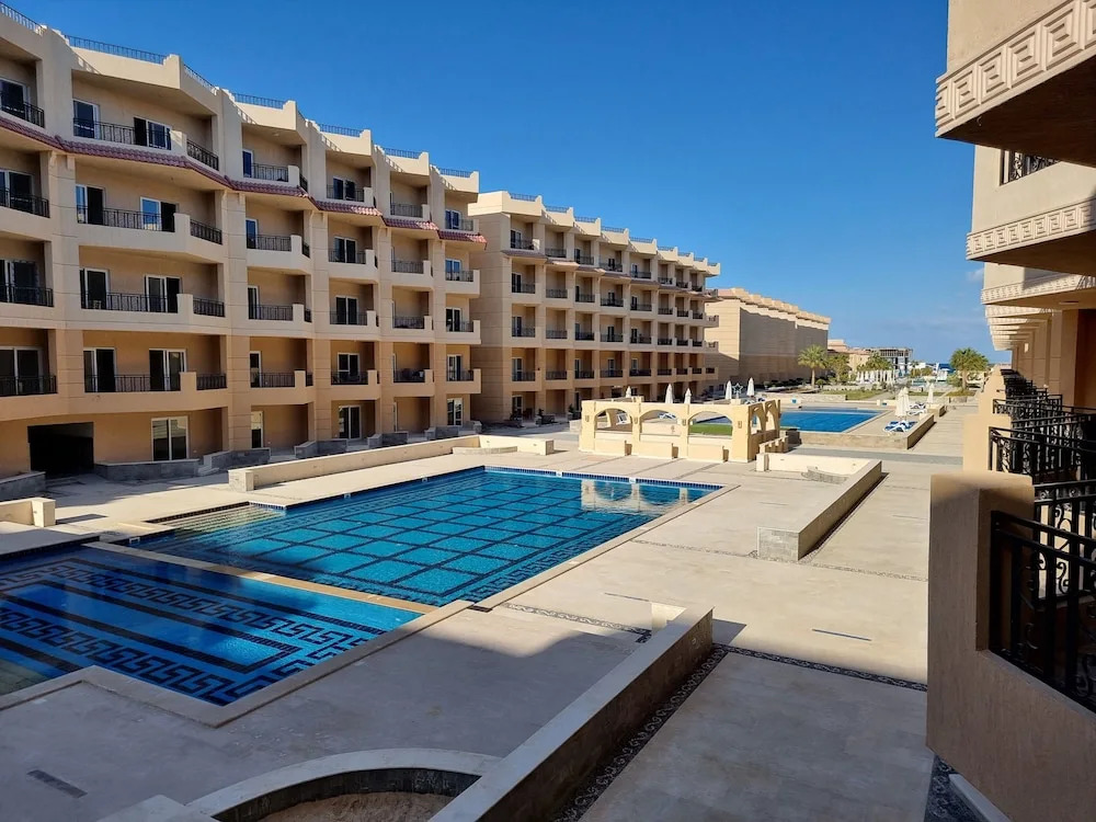 Stunning New 2-bed Apartment Near El Gouna
