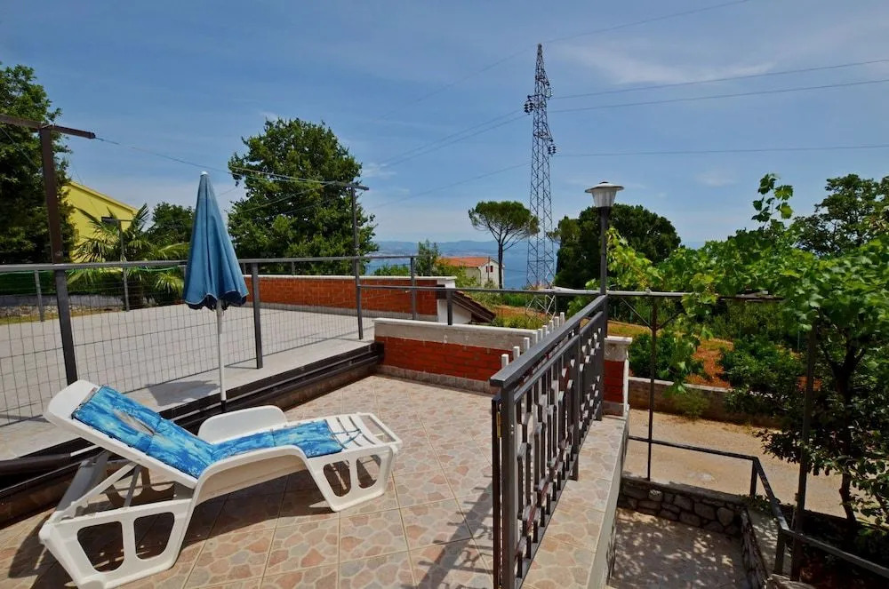 Apartment Elza