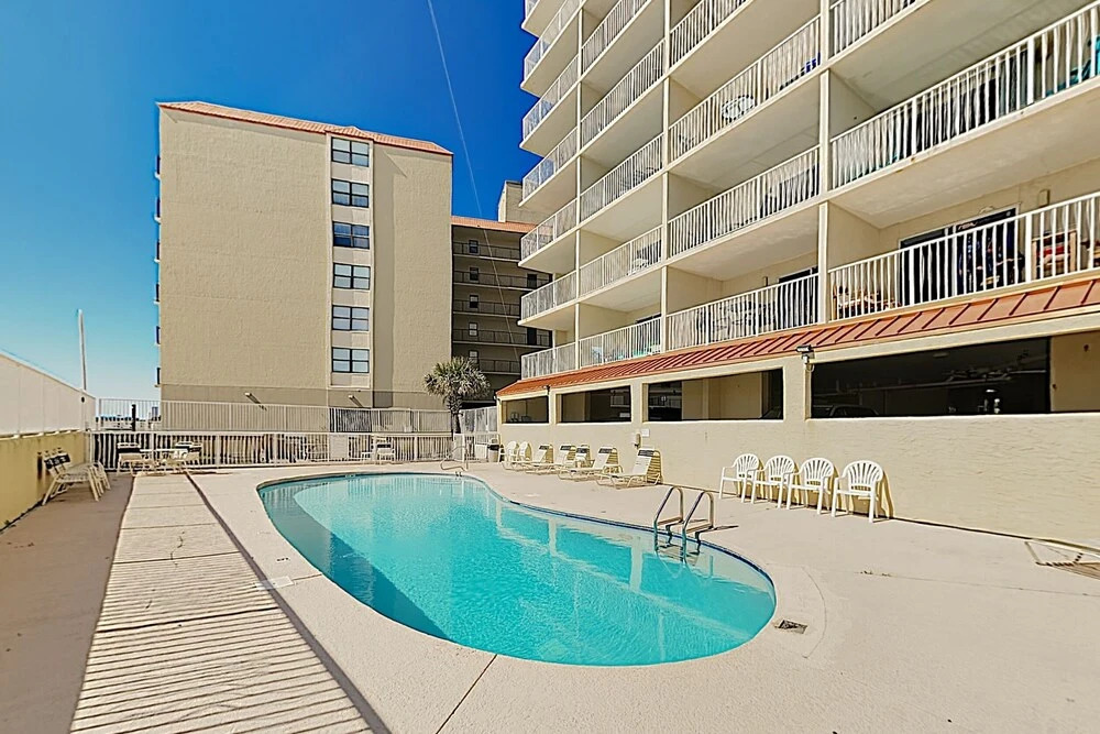 New Listing! Beachfront W/ Pool & Balcony 1 Bedroom Condo