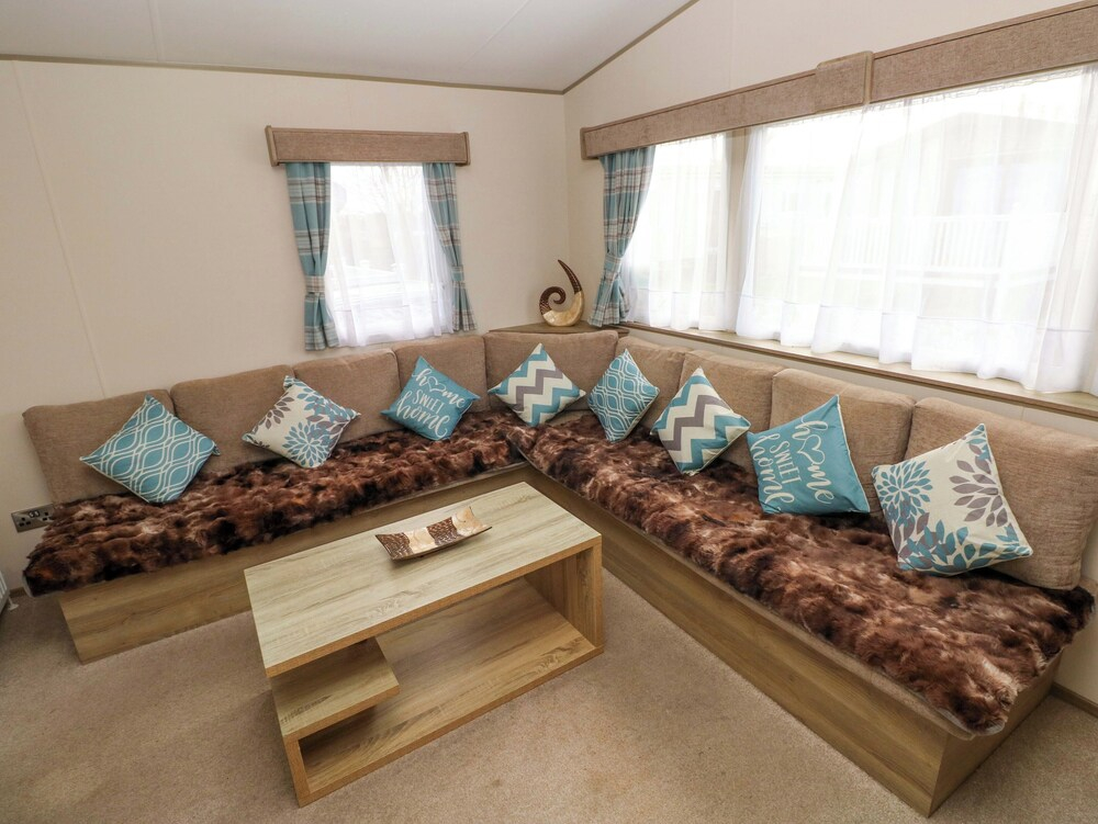 82 Manorbier Park