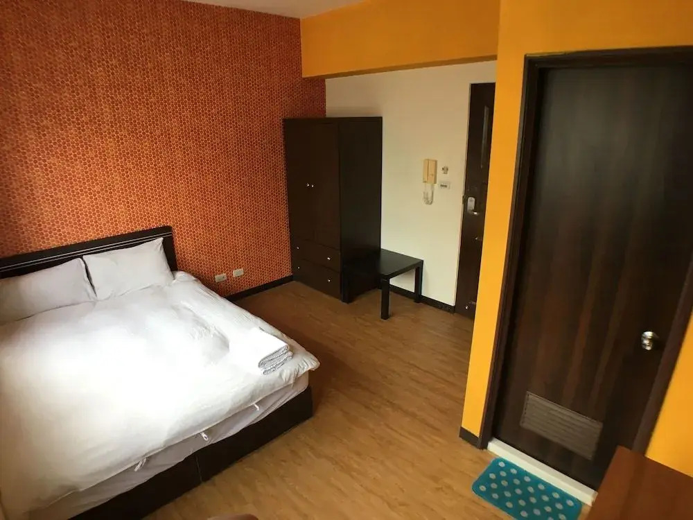 Taichung Go-Around Hostel