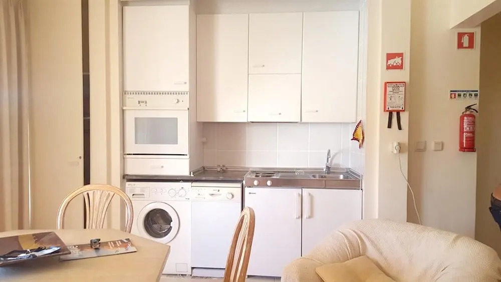 Apartment with One Bedroom in Alvor, with Wonderful Sea View, Pool Access And Enclosed Garden - 4 Km From the Beach