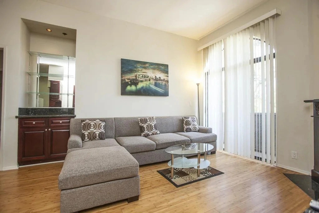 Master Housing - Strathmore Regency Apartments