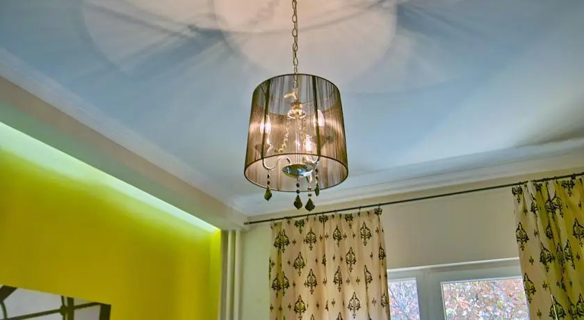Silver Apartment