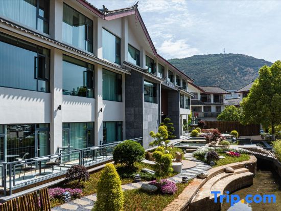 Lanye ・ 500m² Healing Garden ・ FUTURE Smart ・ Design Guesthouse (Lijiang Gucheng Big Waterwheel)