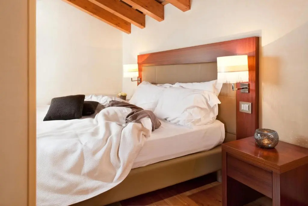 Al Tezzon Hotel